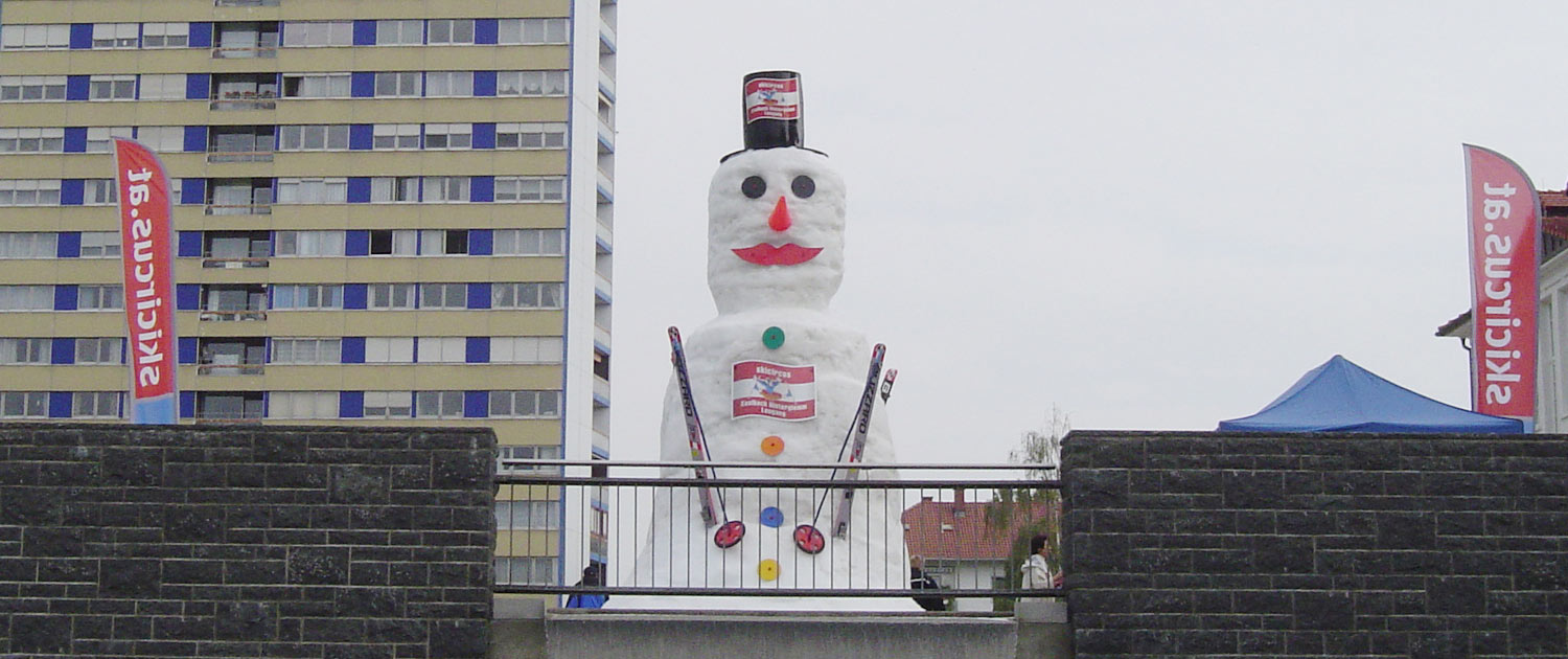 Bauen Sie einen Schneemann zu jeder Jahreszeit