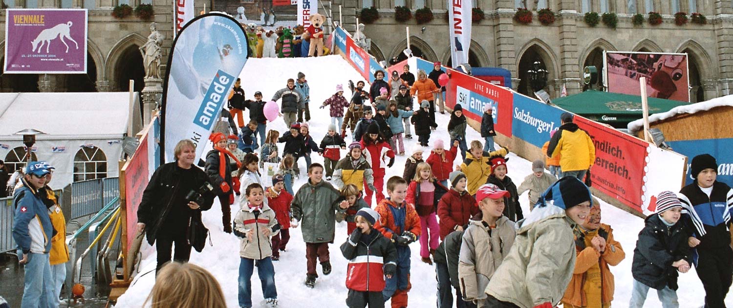 snow+promotion plant und liefert Rodel- und Skirampen